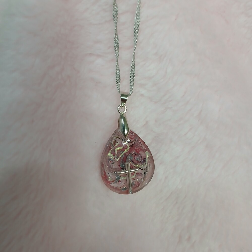 Cross Pendant Necklace - Picture 2 of 3